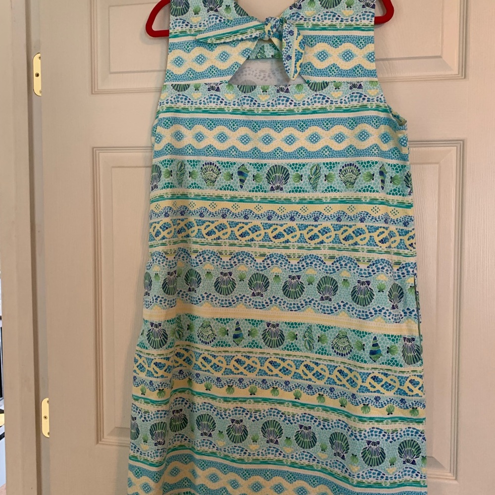 Shift dress with bow tie back